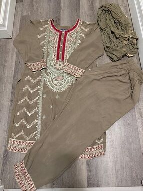 Embroidered Olive Green Kurta Set with Red Accents size medium